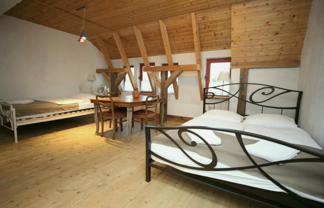 Villa Austeria Staniszow à Jelenia Góra Extérieur photo