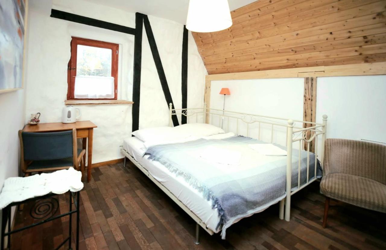 Villa Austeria Staniszow à Jelenia Góra Extérieur photo