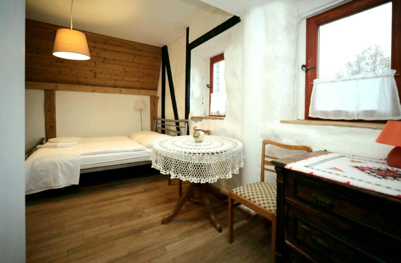 Villa Austeria Staniszow à Jelenia Góra Extérieur photo
